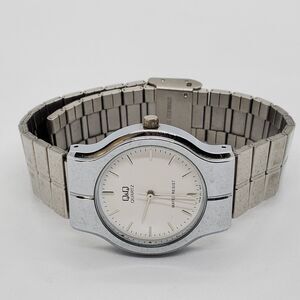 QQ By Citizen Watch Women 32MM White Dial Gray Tone Bracelet‎ New Battery